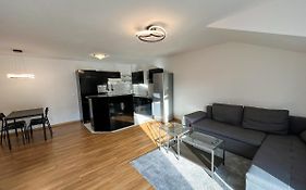 Casa Sali - stilvolle Ferienwohnung bei Heidelberg mit Terrasse&Parkplatz